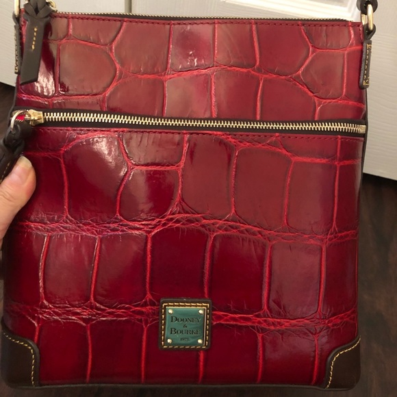 dooney and bourke croco crossbody